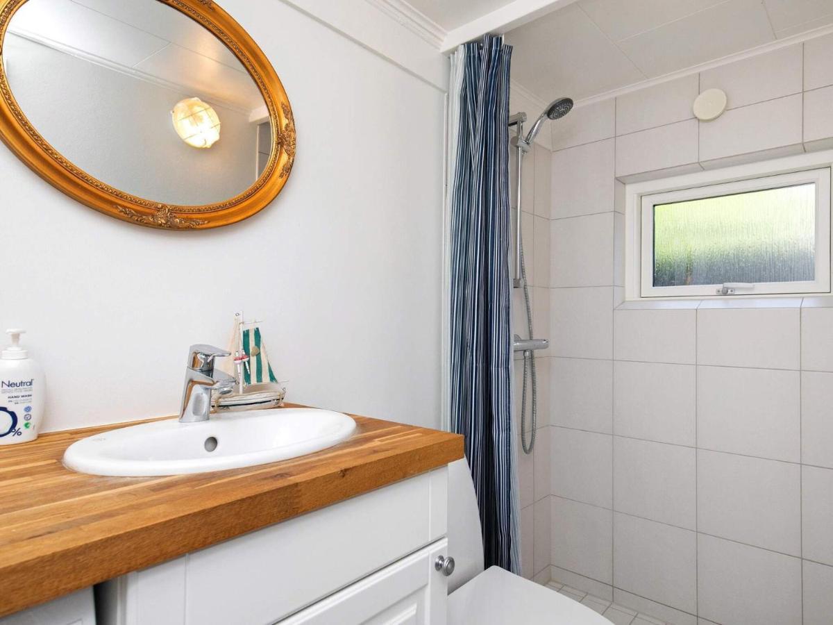 4 Person Holiday Home In Marstal Esterno foto